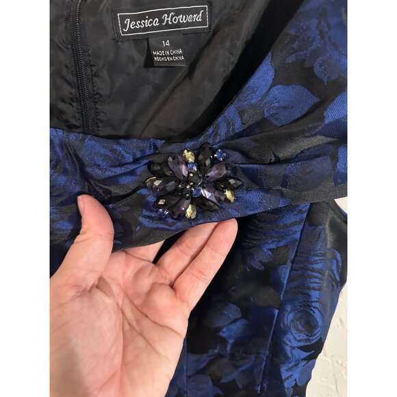 Jessica Howard Blue Floral Jacquard Fit & Flare Cocktail Dress - Picture 6 of 11